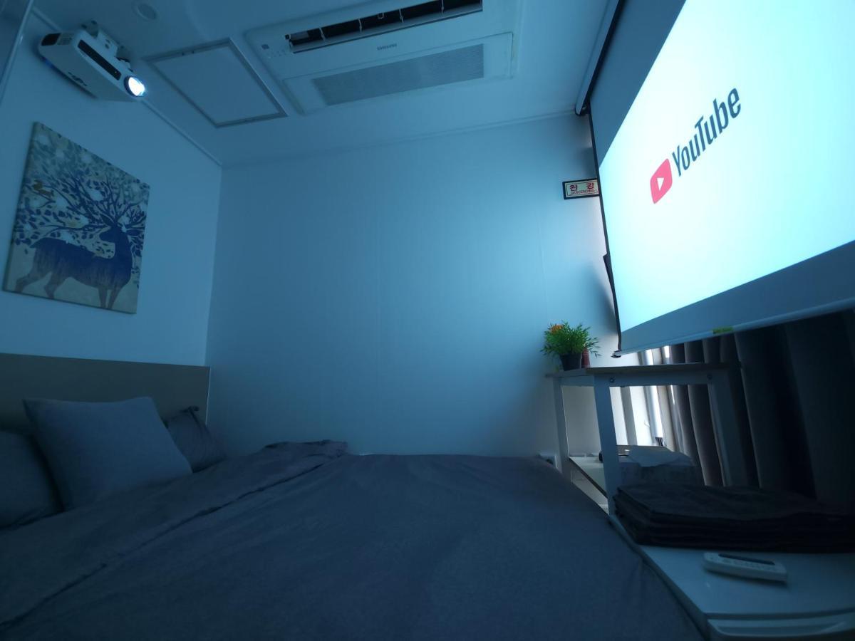 Oyo Hostel Myeongdong 2 Seoul Bagian luar foto