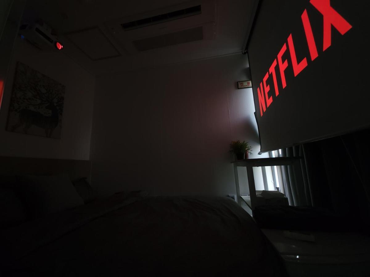 Oyo Hostel Myeongdong 2 Seoul Bagian luar foto
