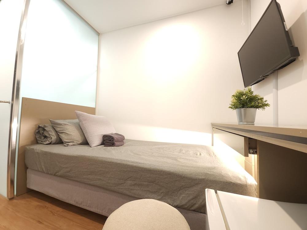 Oyo Hostel Myeongdong 2 Seoul Bagian luar foto
