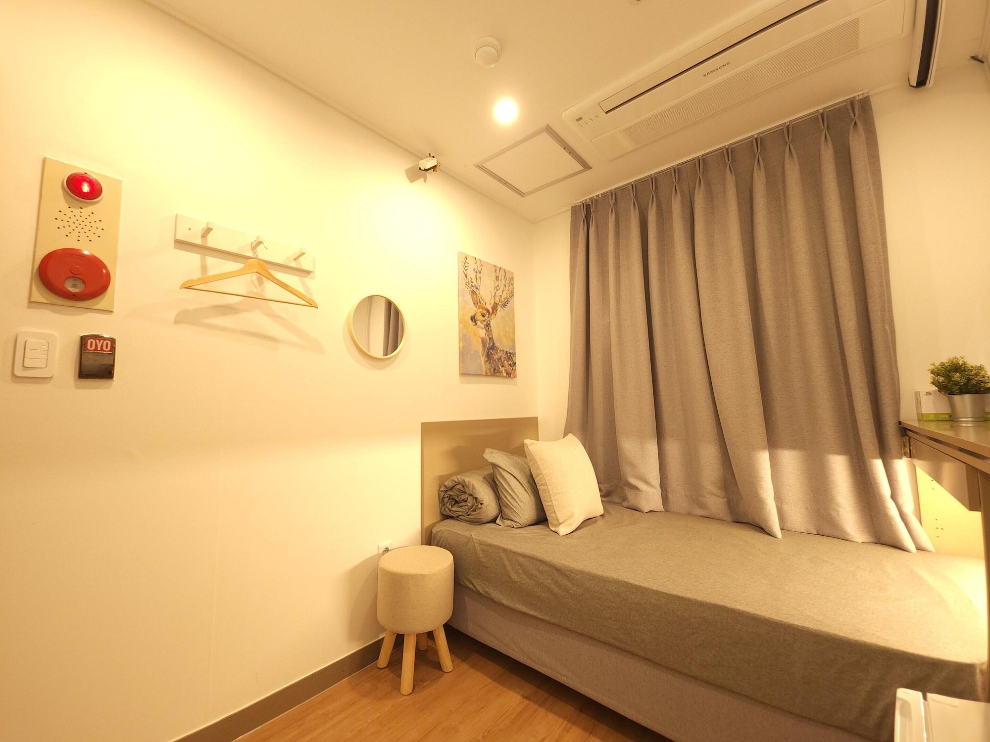 Oyo Hostel Myeongdong 2 Seoul Bagian luar foto