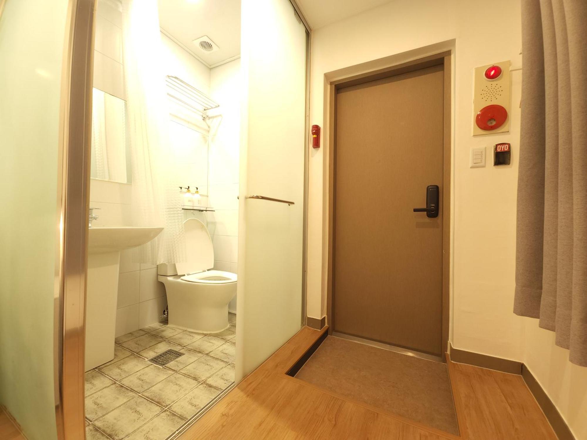 Oyo Hostel Myeongdong 2 Seoul Ruang foto