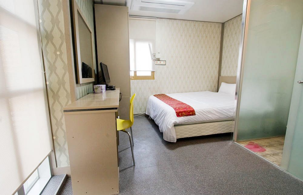 Oyo Hostel Myeongdong 2 Seoul Bagian luar foto