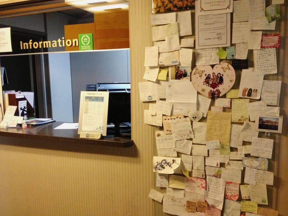 Oyo Hostel Myeongdong 2 Seoul Bagian luar foto